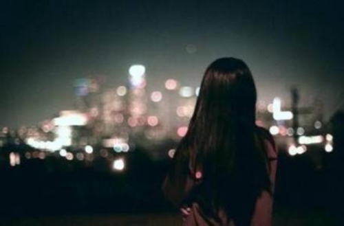 納西歌曲酒醉的蝴蝶廣場(chǎng)舞