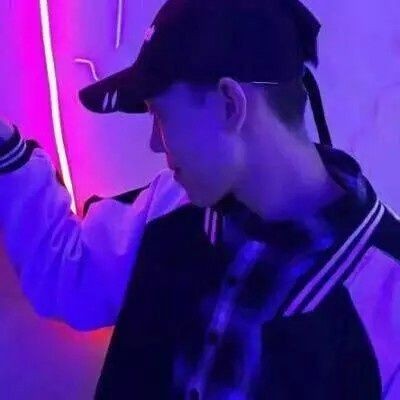 恐龍頭像男生4